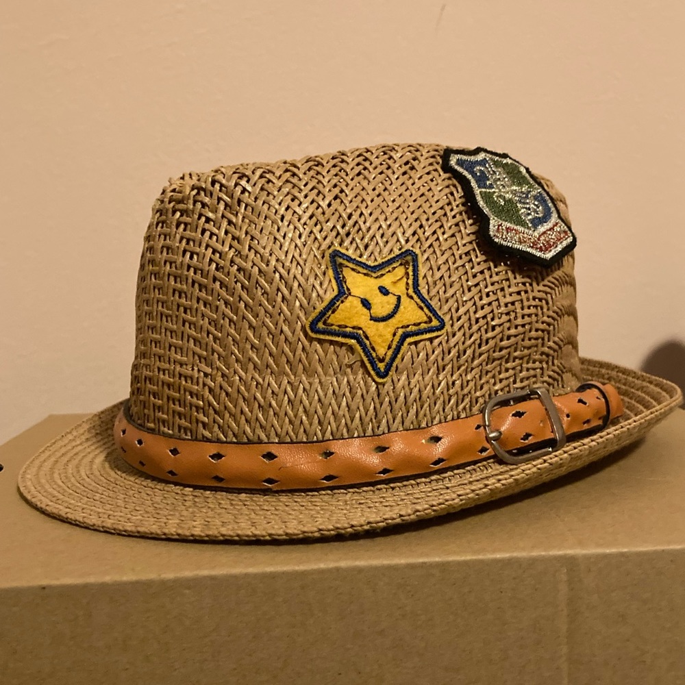 Small kid’s size straw fedora